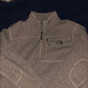 North face pull over
